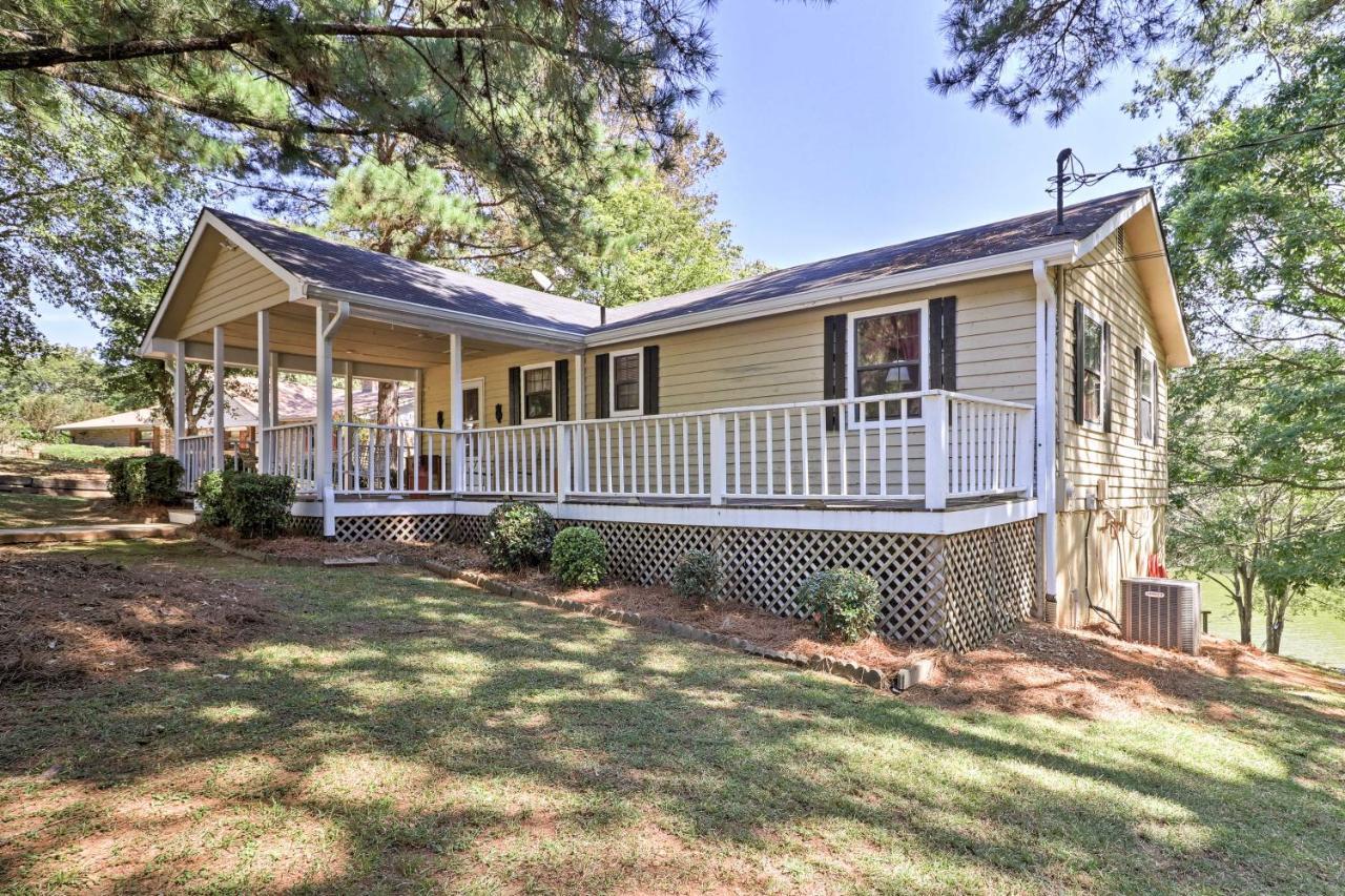 Lakefront Cottage With Private Hot Tub! Buckhead Eksteriør billede